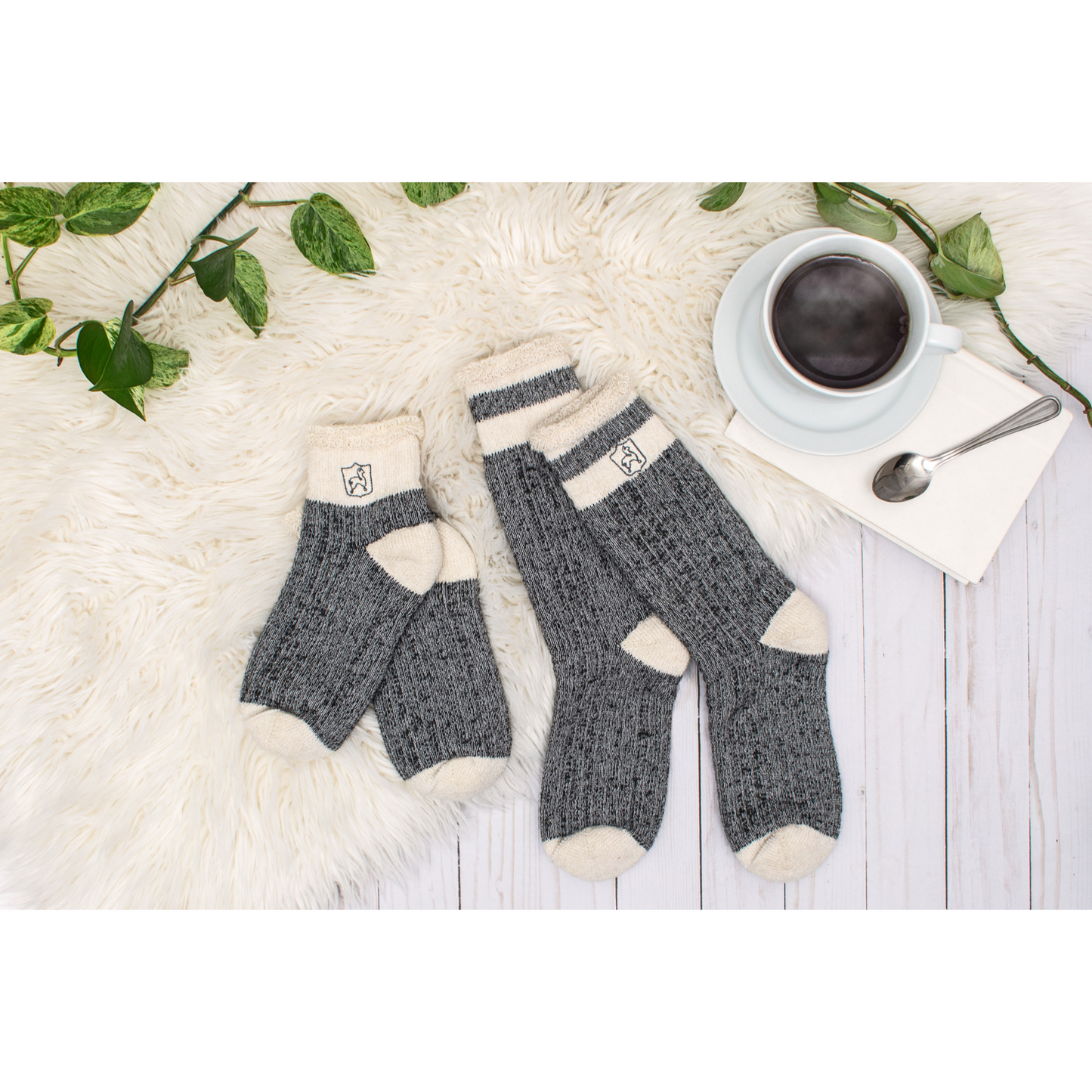 Alpaca Socks - Short