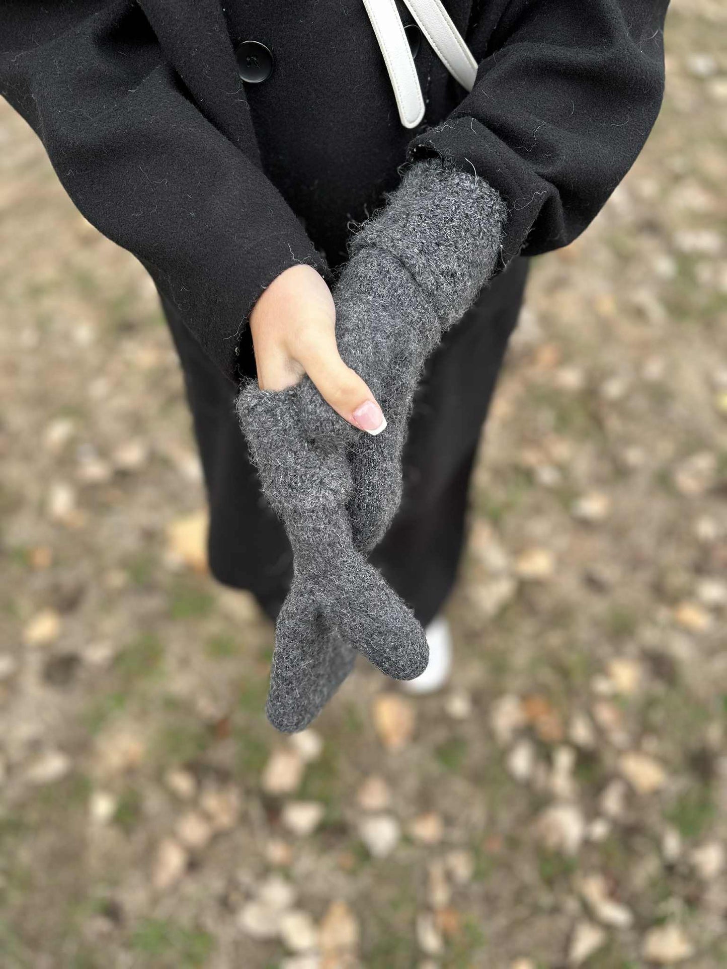 Dark grey alpaca mittens