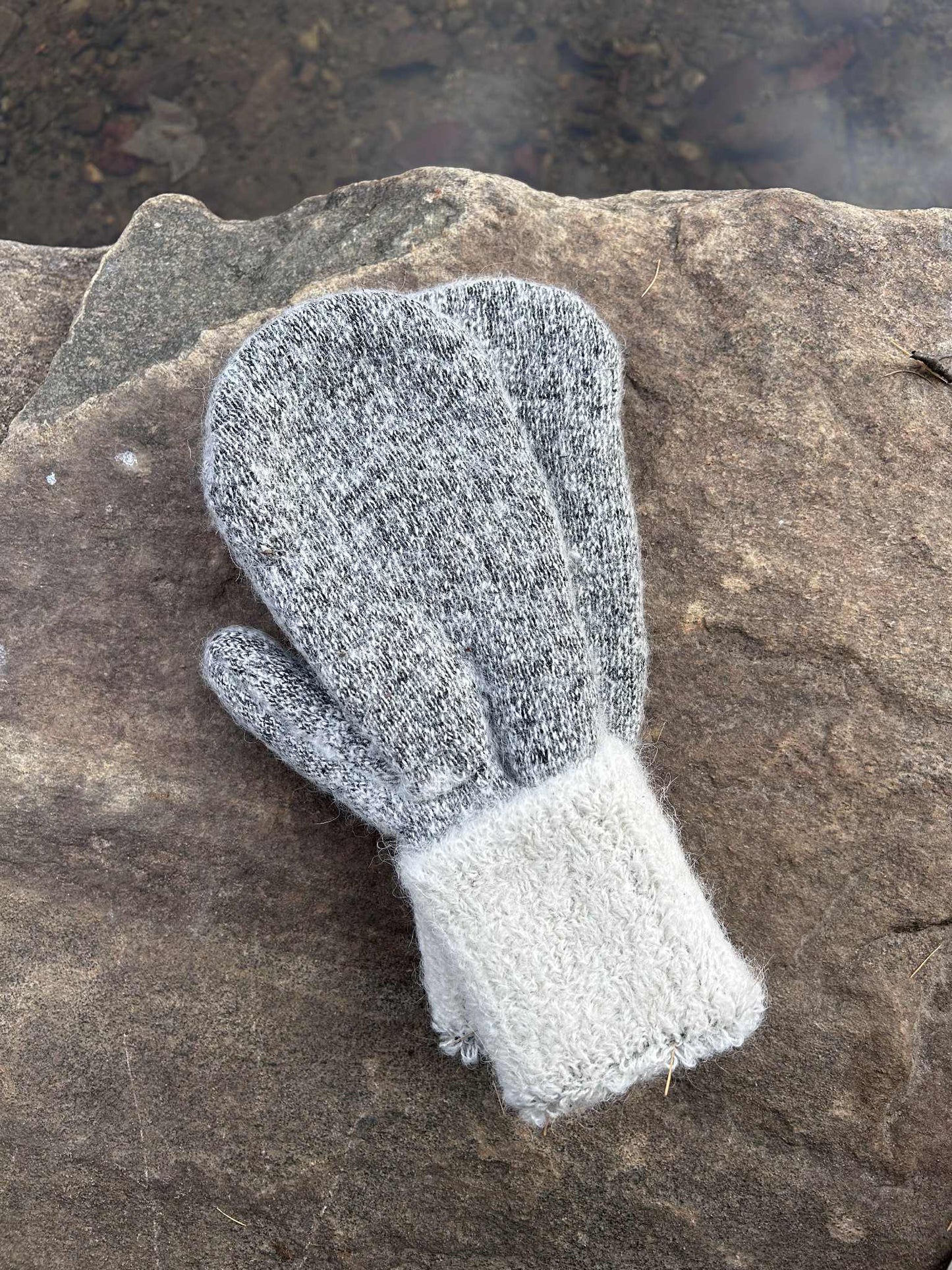 Alpaca mittens